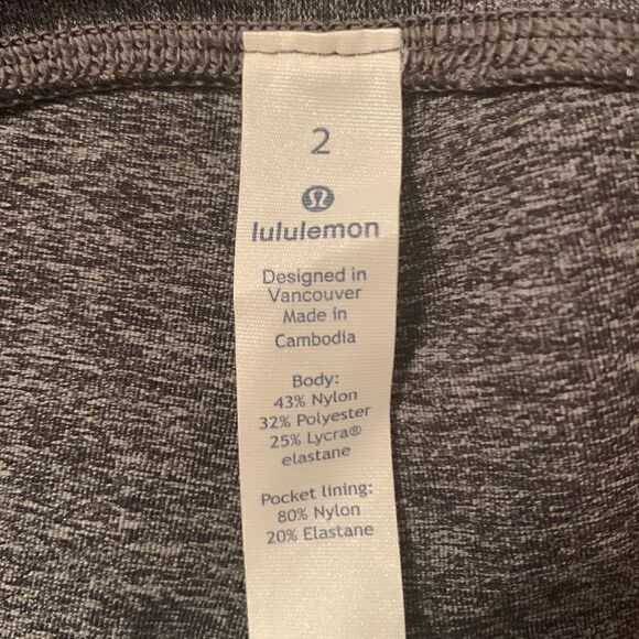 Lululemon Cropped Gray Leggings Size 2 - Picture 9 of 12
